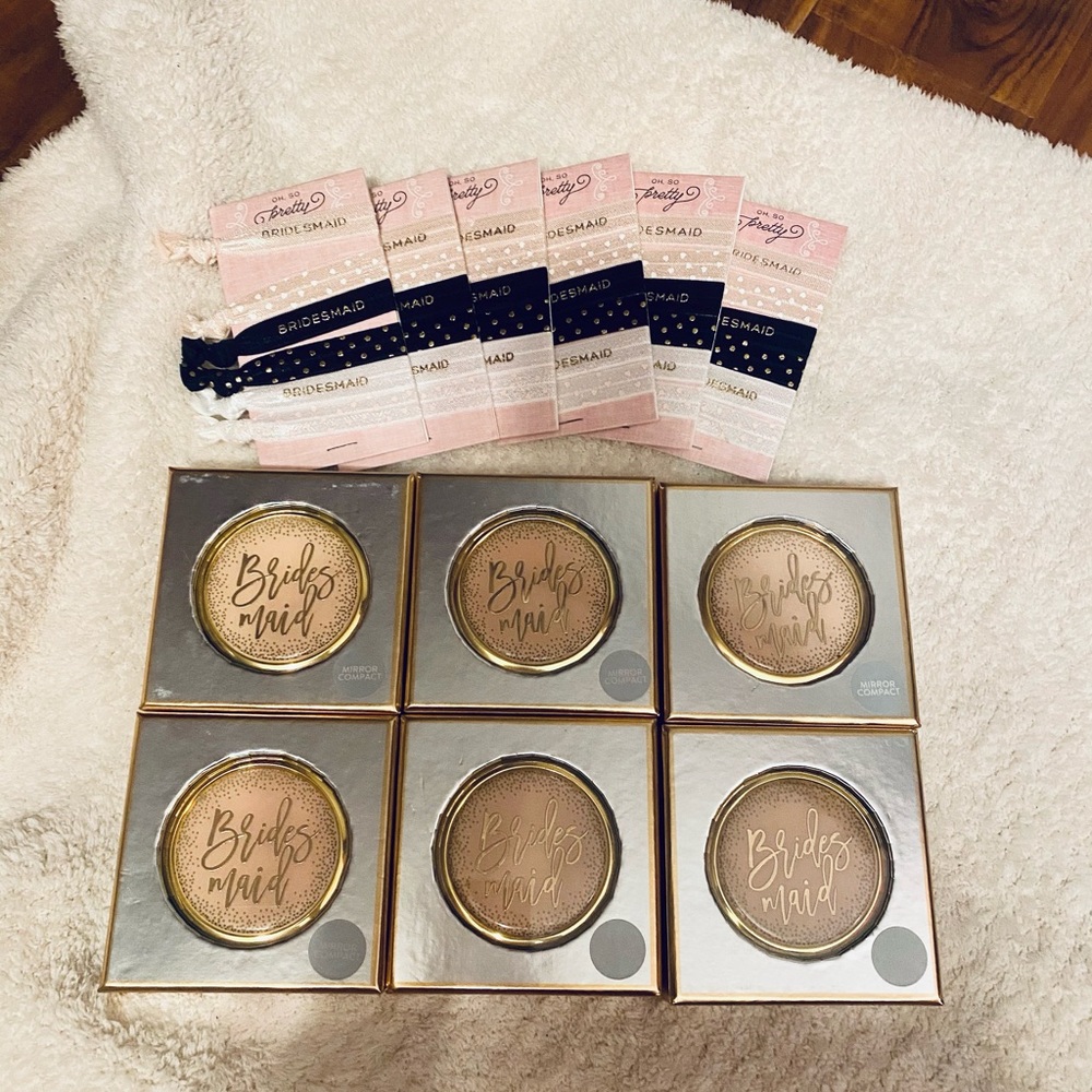 Bridesmaid mirrors and hair ties